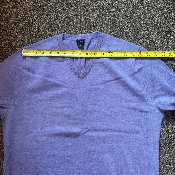 J. Crew Men's V-Neck Sweater - Lavender - Picture 4 of 5